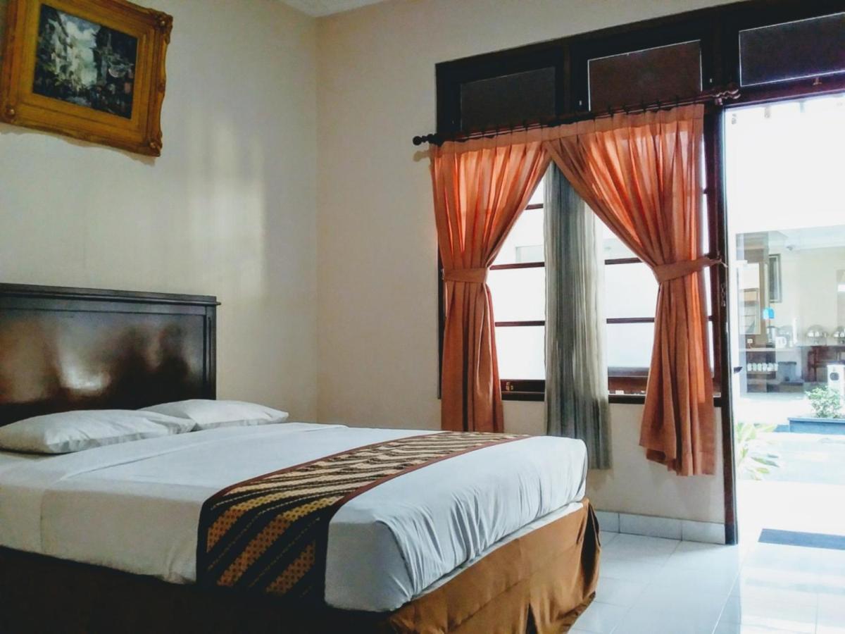Malioboro Inn Hotel Yogyakarta Exterior foto