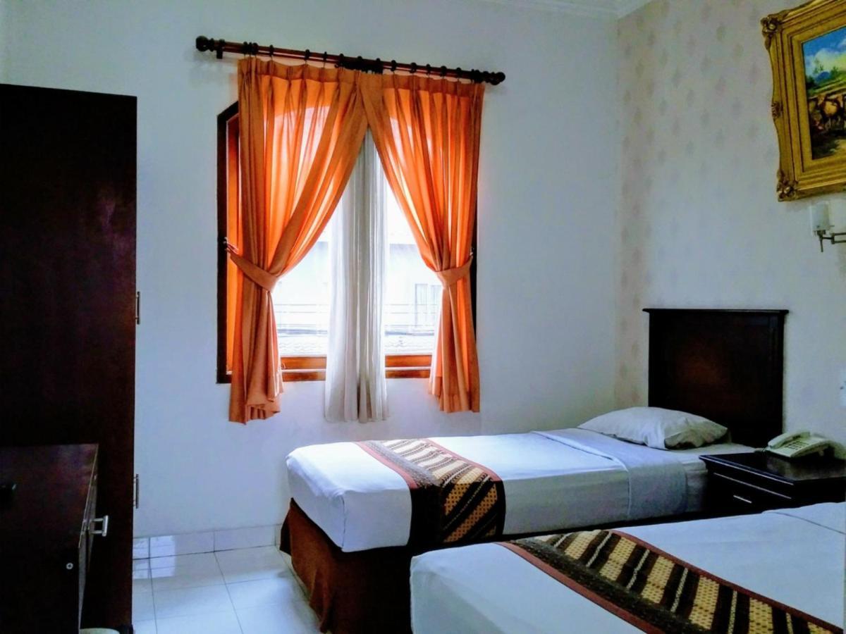 Malioboro Inn Hotel Yogyakarta Exterior foto